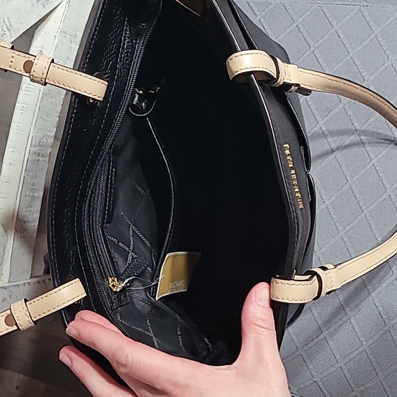 NWT Michael Kor Bedford Medium Black Peeble Tote Bag Cream Handles - Picture 7 of 13